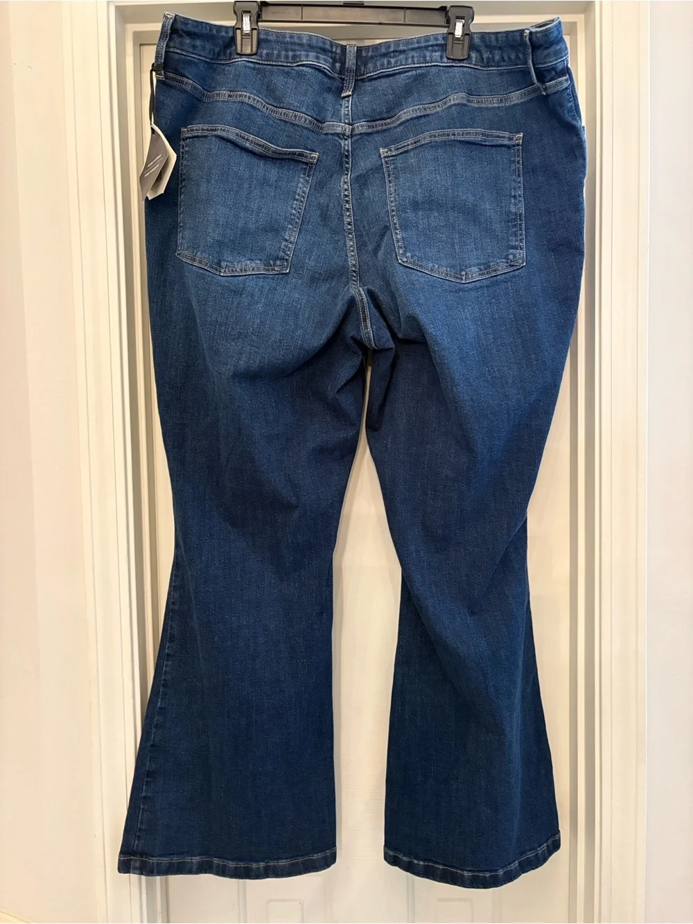 Ava & Viv Size 22 Flare Jeans Plus Size Stretch Dark Wash Denim Wide Leg - Picture 4 of 4